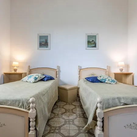 Tiziana 6,7 Posti Letto - Apulia